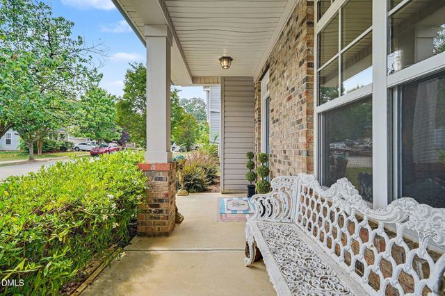 219 E Quailwood Drive, Fuquay Varina, NC 27526