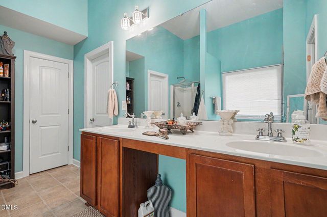 219 E Quailwood Drive, Fuquay Varina, NC 27526