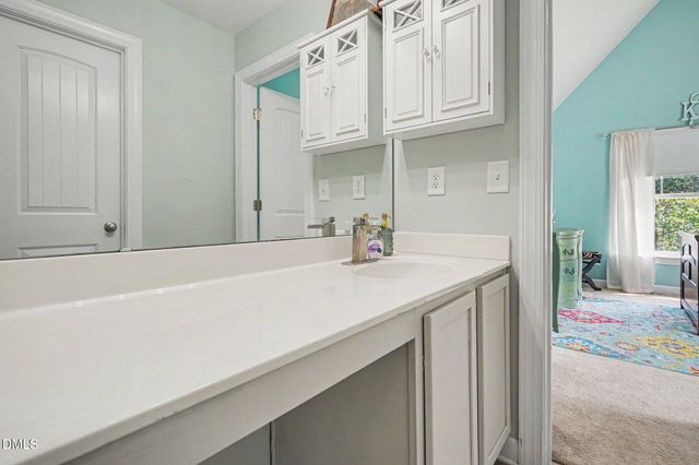 219 E Quailwood Drive, Fuquay Varina, NC 27526