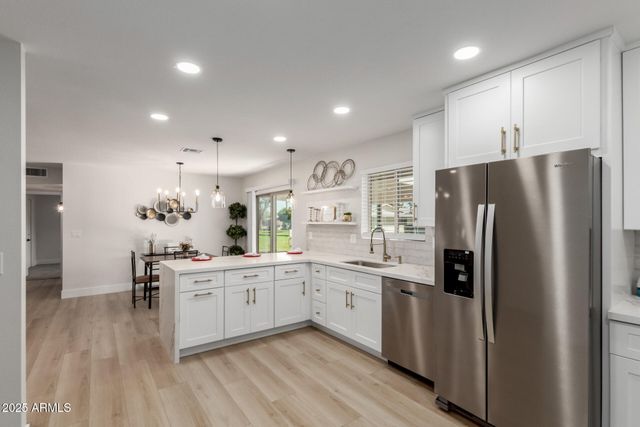 10407 W DESERT FOREST Circle, Sun City, AZ 85351