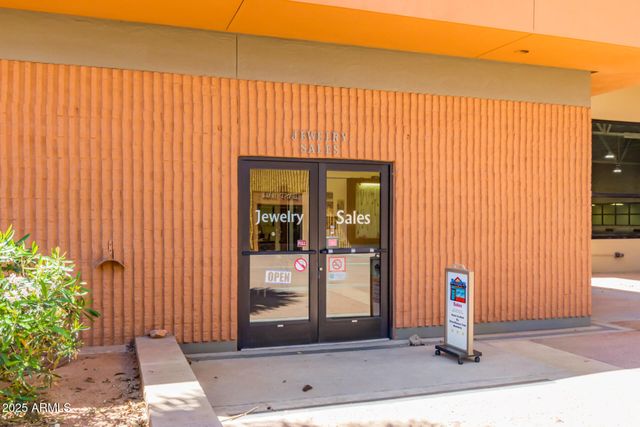 10407 W DESERT FOREST Circle, Sun City, AZ 85351