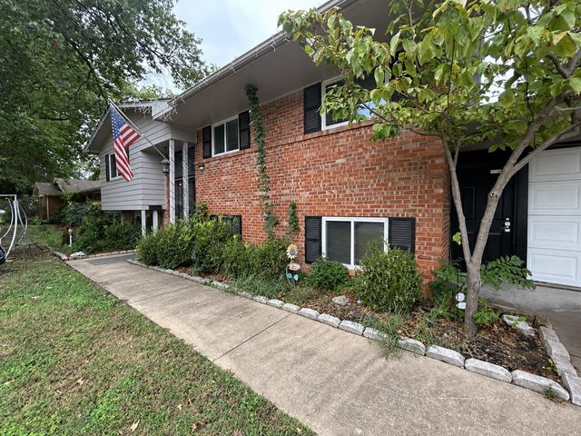 5138 S Birmingham Place E, Tulsa, OK 74105