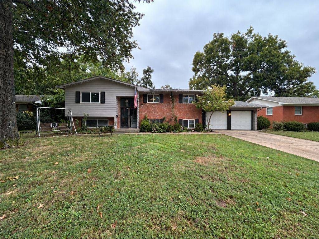5138 S Birmingham Place E, Tulsa, OK 74105