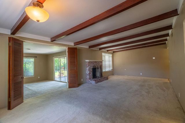 6960 N Pershing Ave, Stockton, CA 95207