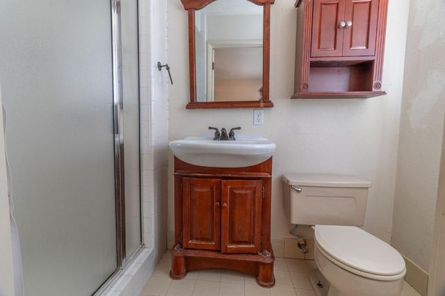 6960 N Pershing Ave, Stockton, CA 95207