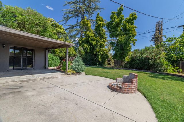 6960 N Pershing Ave, Stockton, CA 95207