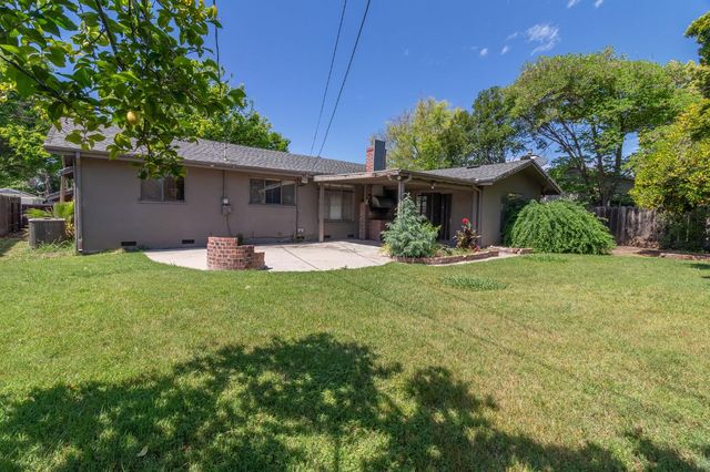 6960 N Pershing Ave, Stockton, CA 95207