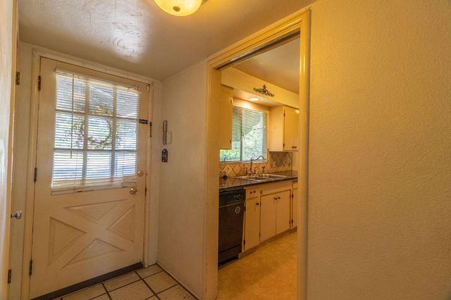 6960 N Pershing Ave, Stockton, CA 95207