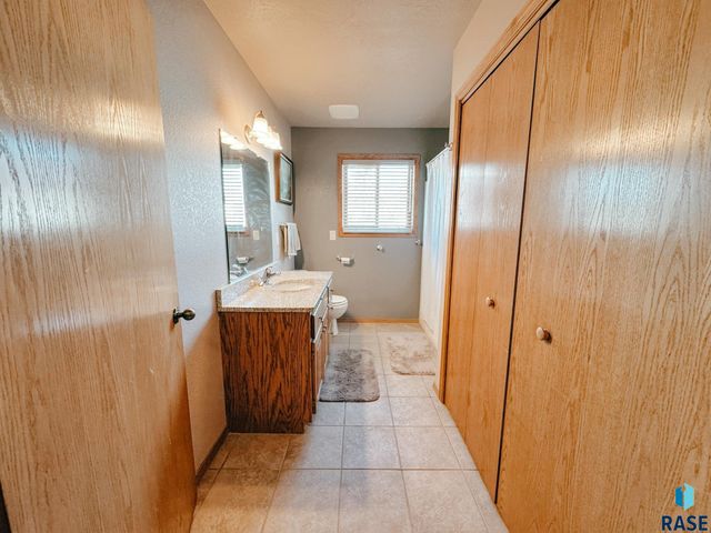 203 S West Ave Avenue, Crooks, SD 57020