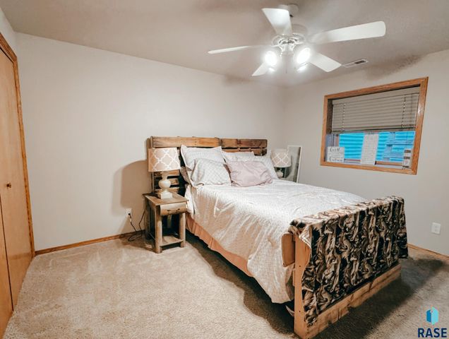 203 S West Ave Avenue, Crooks, SD 57020