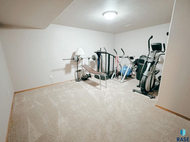 203 S West Ave Avenue, Crooks, SD 57020