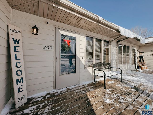 203 S West Ave Avenue, Crooks, SD 57020