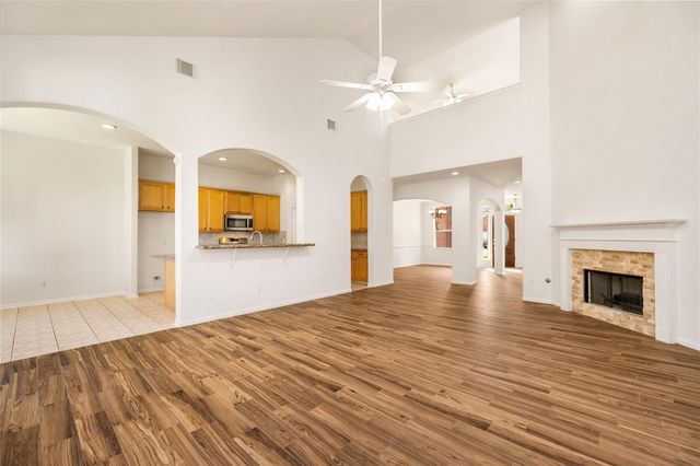 6014 Crestford Park Lane, Houston, TX 77084