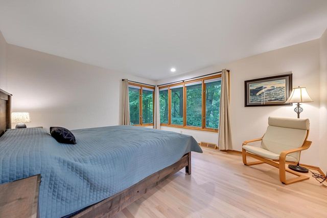 4678 Sonseeahray DRIVE, Hubertus, WI 53033