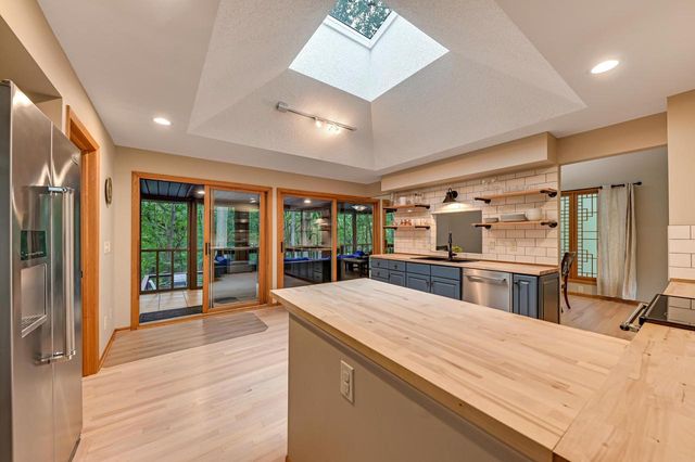 4678 Sonseeahray DRIVE, Hubertus, WI 53033