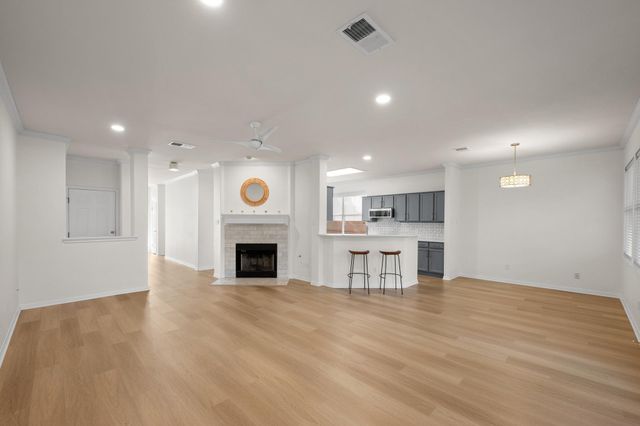 8124 Siringo PASS, Austin, TX 78749