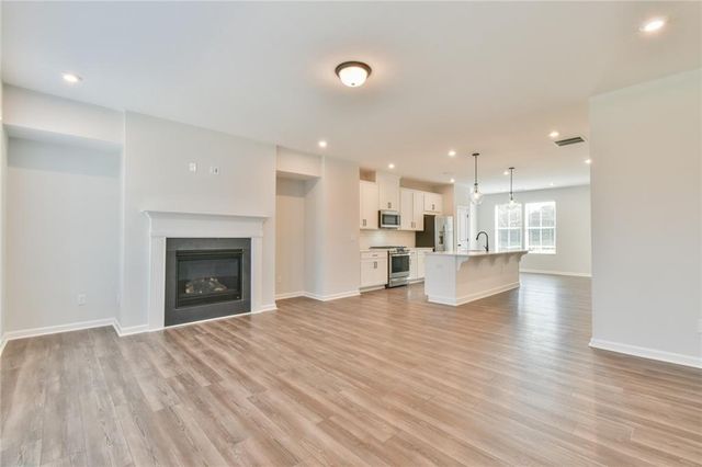 2282 Whistler Way NE, Lawrenceville, GA 30043