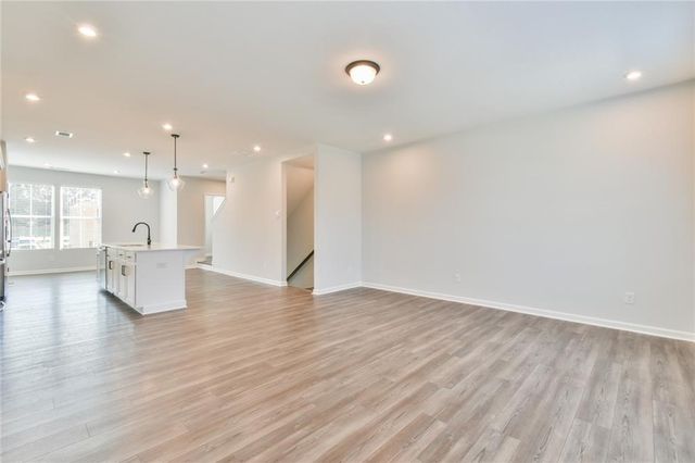 2282 Whistler Way NE, Lawrenceville, GA 30043