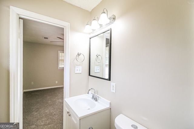 20 Freeman Drive, Stockbridge, GA 30281