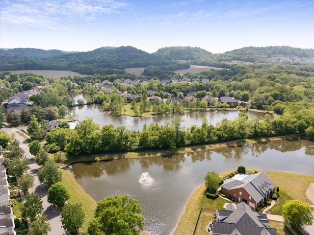 405 Verandah Ln, Franklin, TN 37064