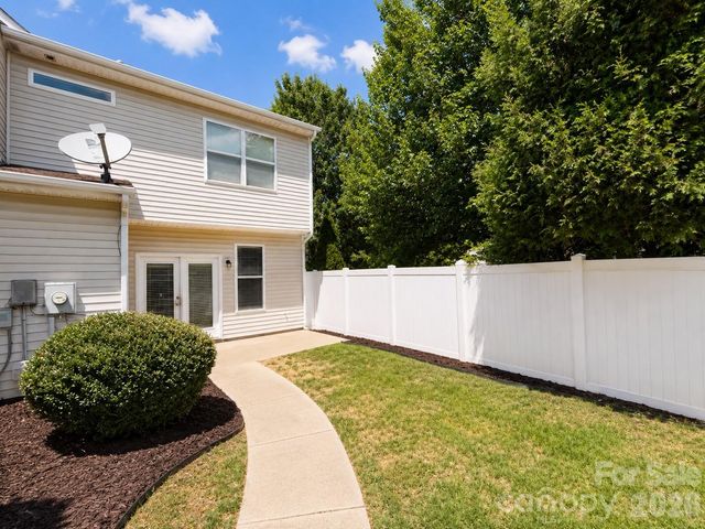 9436 Rosewood Meadow Lane, Huntersville, NC 28078