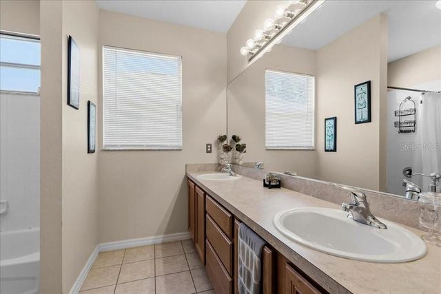 1679 GRANDEFLORA AVENUE, Clermont, FL 34711