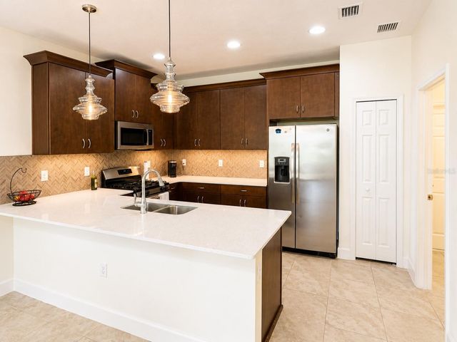 6118 VOYAGERS PLACE, Apollo Beach, FL 33572