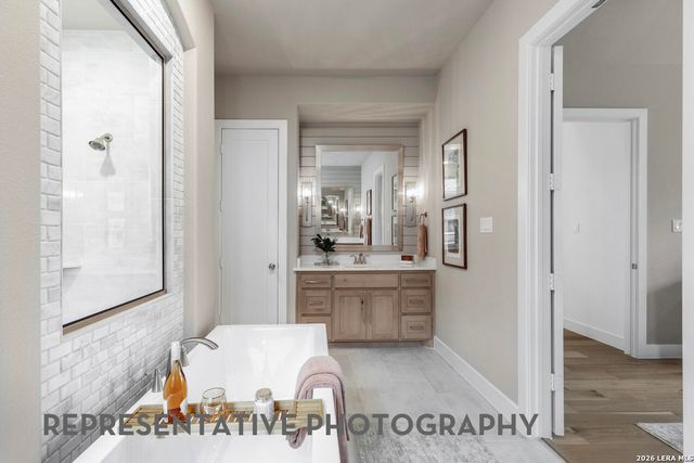 1820 Haecker View, New Braunfels, TX 78132