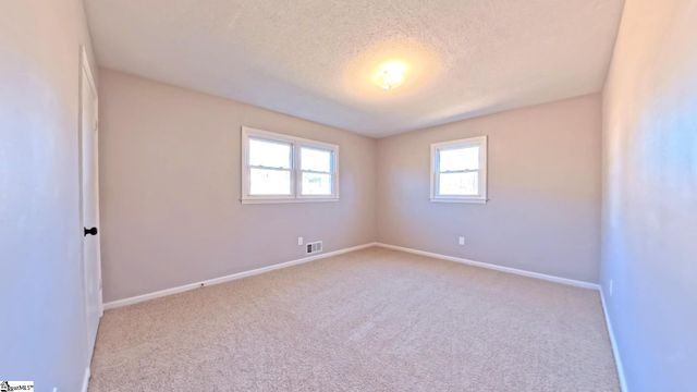 1202 Brookwood Drive, Boiling Springs, SC 29316