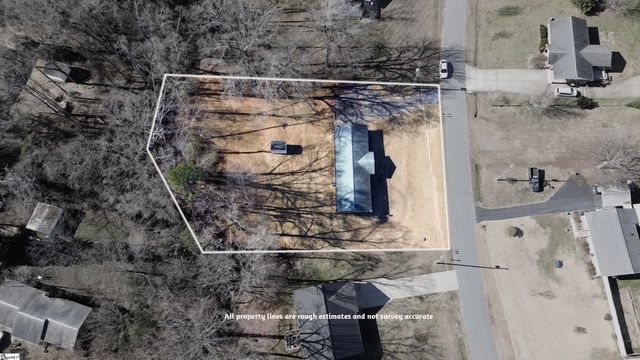 1202 Brookwood Drive, Boiling Springs, SC 29316