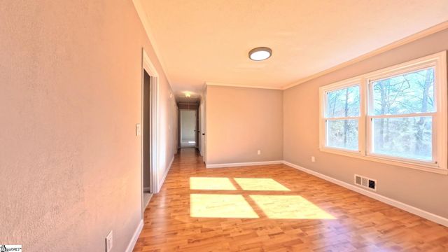 1202 Brookwood Drive, Boiling Springs, SC 29316