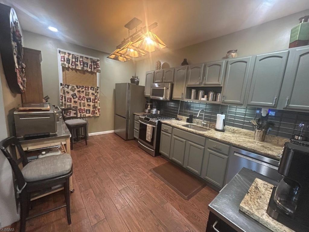 155 Weequahic Ave, Newark City, NJ 07112 — photo 4