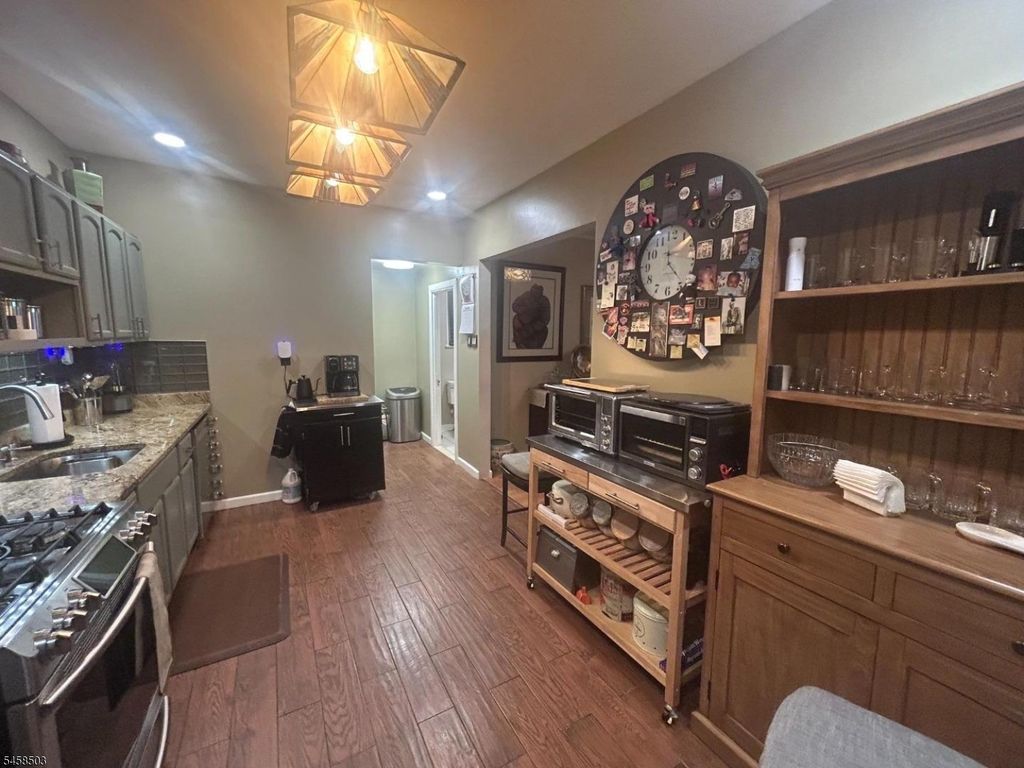 155 Weequahic Ave, Newark City, NJ 07112 — photo 5