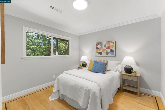 3575 Springhill Rd, Lafayette, CA 94549