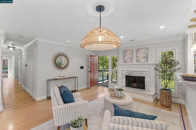 3575 Springhill Rd, Lafayette, CA 94549