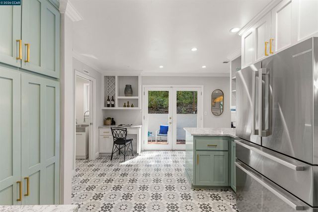 3575 Springhill Rd, Lafayette, CA 94549