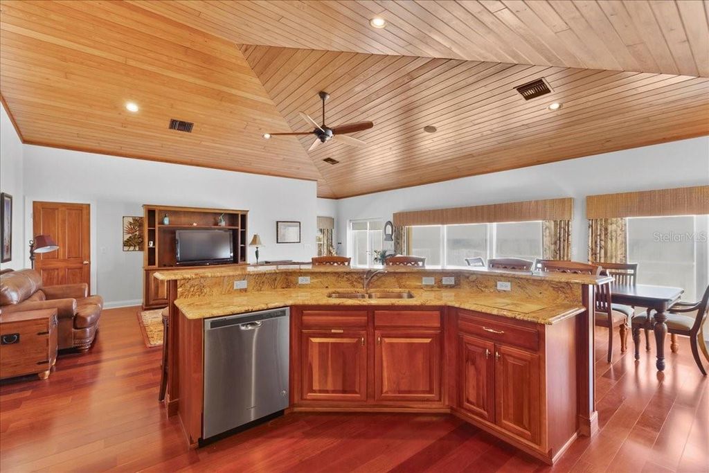 Image 17 of property listing at 5609 S ATLANTIC AVENUE, New Smyrna Beach, FL 32169