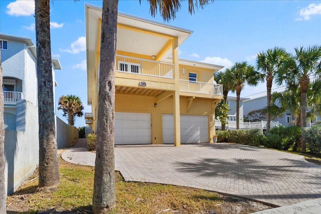 Image 3 of property listing at 5609 S ATLANTIC AVENUE, New Smyrna Beach, FL 32169