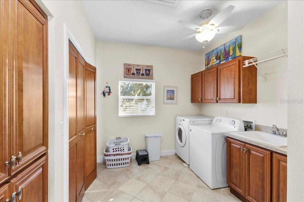 Image 27 of property listing at 5609 S ATLANTIC AVENUE, New Smyrna Beach, FL 32169