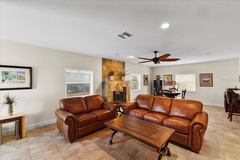 Image 33 of property listing at 5609 S ATLANTIC AVENUE, New Smyrna Beach, FL 32169