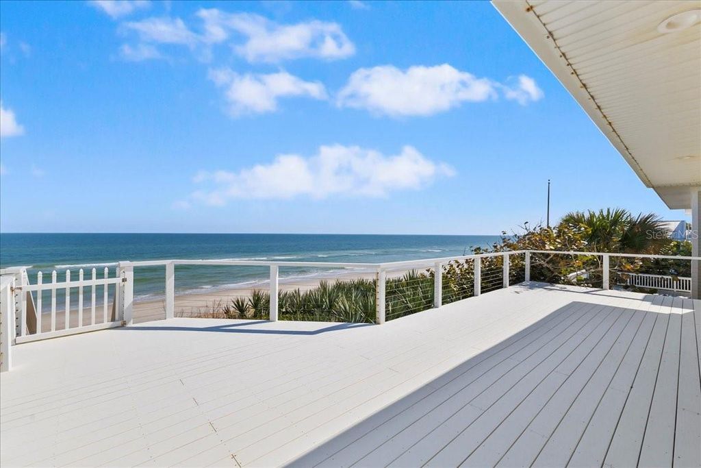 Image 5 of property listing at 5609 S ATLANTIC AVENUE, New Smyrna Beach, FL 32169