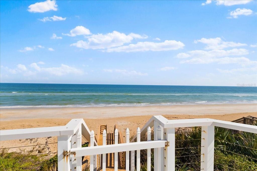 Image 8 of property listing at 5609 S ATLANTIC AVENUE, New Smyrna Beach, FL 32169