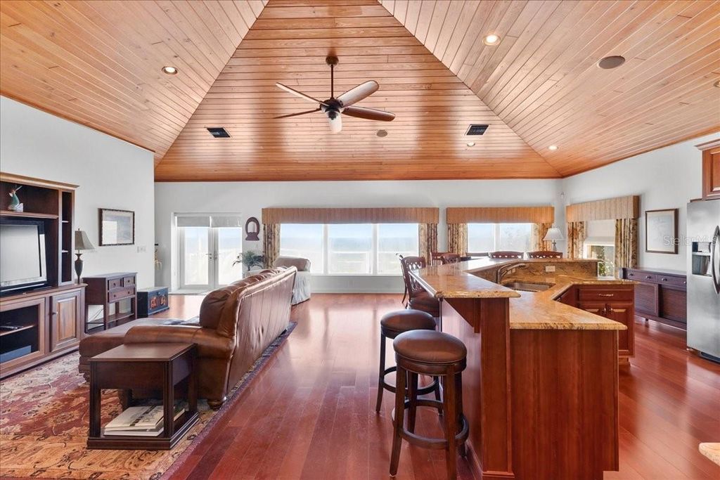 Image 9 of property listing at 5609 S ATLANTIC AVENUE, New Smyrna Beach, FL 32169
