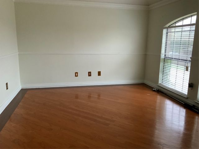 404 Saddle Head Drive, Desoto, TX 75115