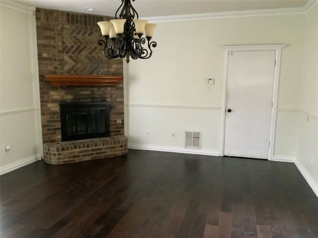 404 Saddle Head Drive, Desoto, TX 75115