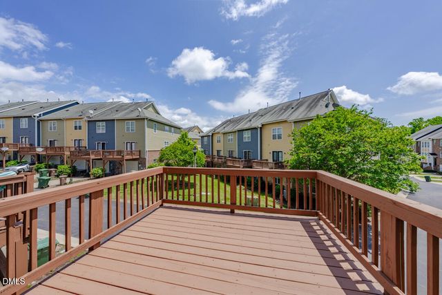 128 Dove Cottage Lane, Cary, NC 27519