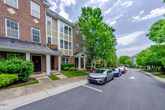 128 Dove Cottage Lane, Cary, NC 27519
