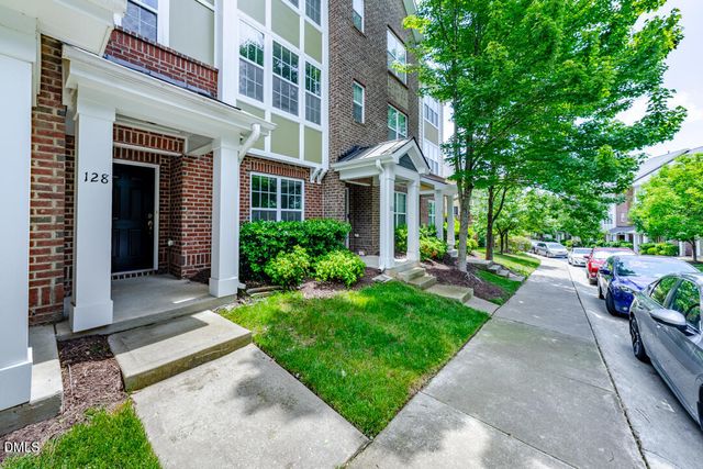 128 Dove Cottage Lane, Cary, NC 27519