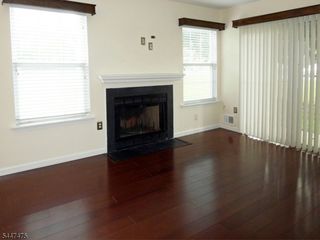 124 Winchester Way, Franklin Twp., NJ 08873 — photo 4