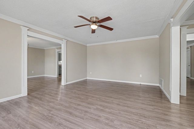 1209 Yorkshire, Helena, AR 72342